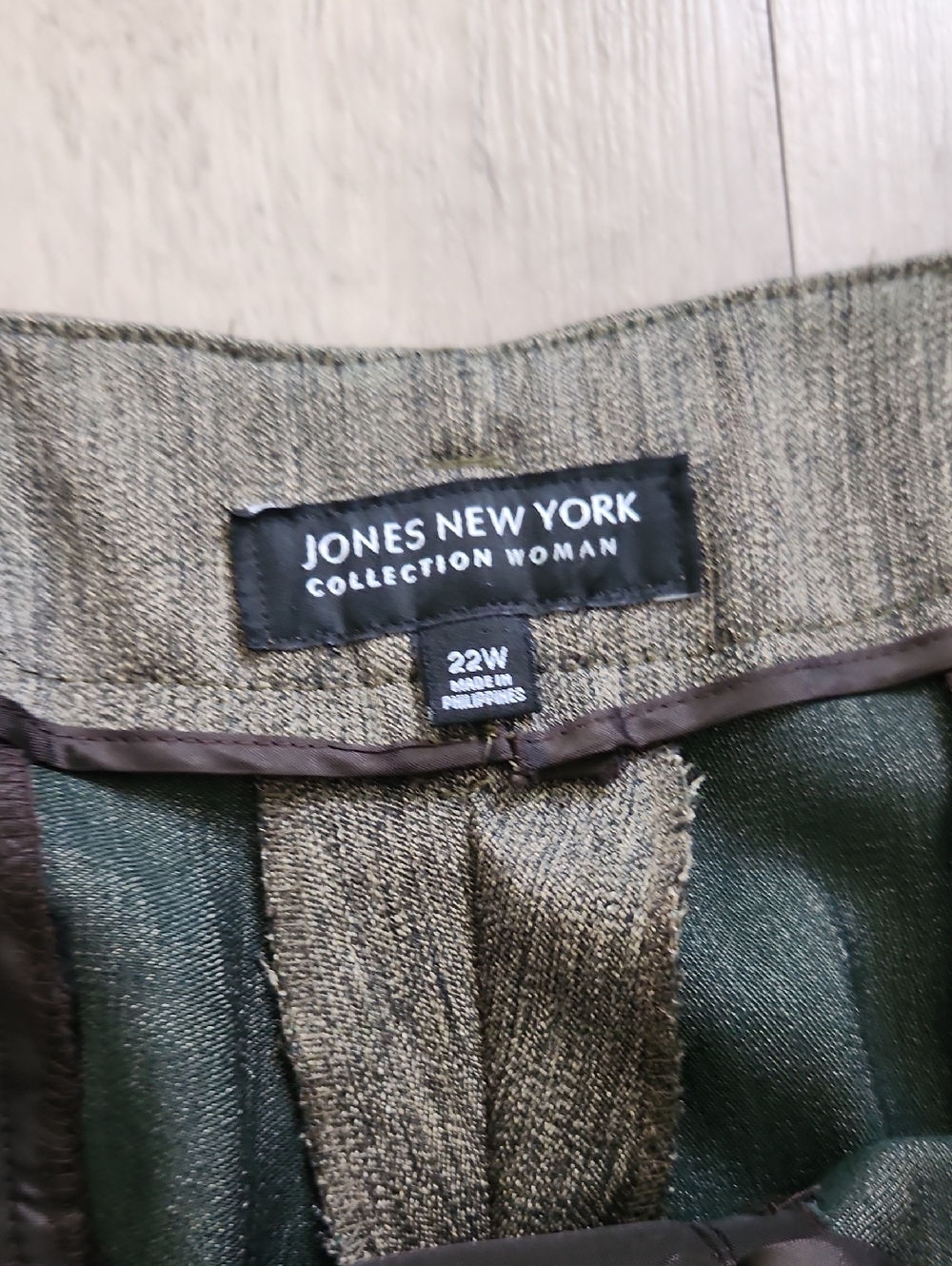 Jones New York Olive Gray Pleated Women's Dress Pants - Picture 2 of 6